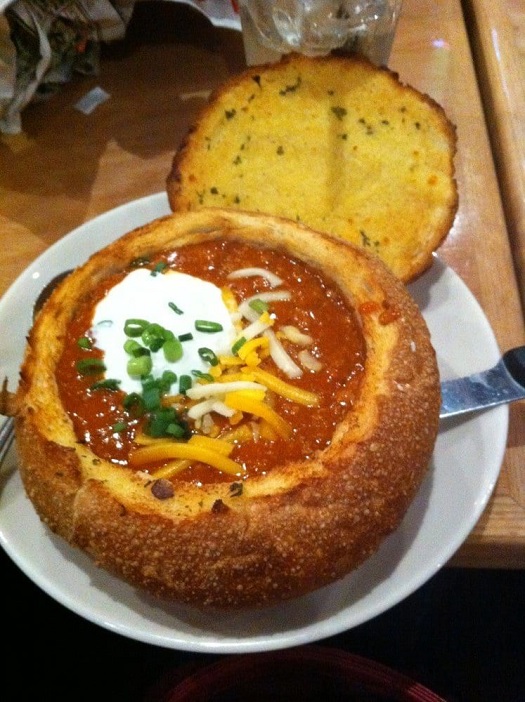 chili in a bread bowl 01.jpg
